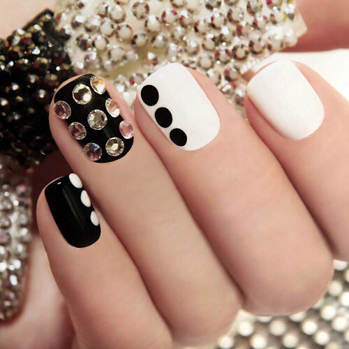 REGAL NAILS SALON & SPA - EYELASH EXTENSIONs
